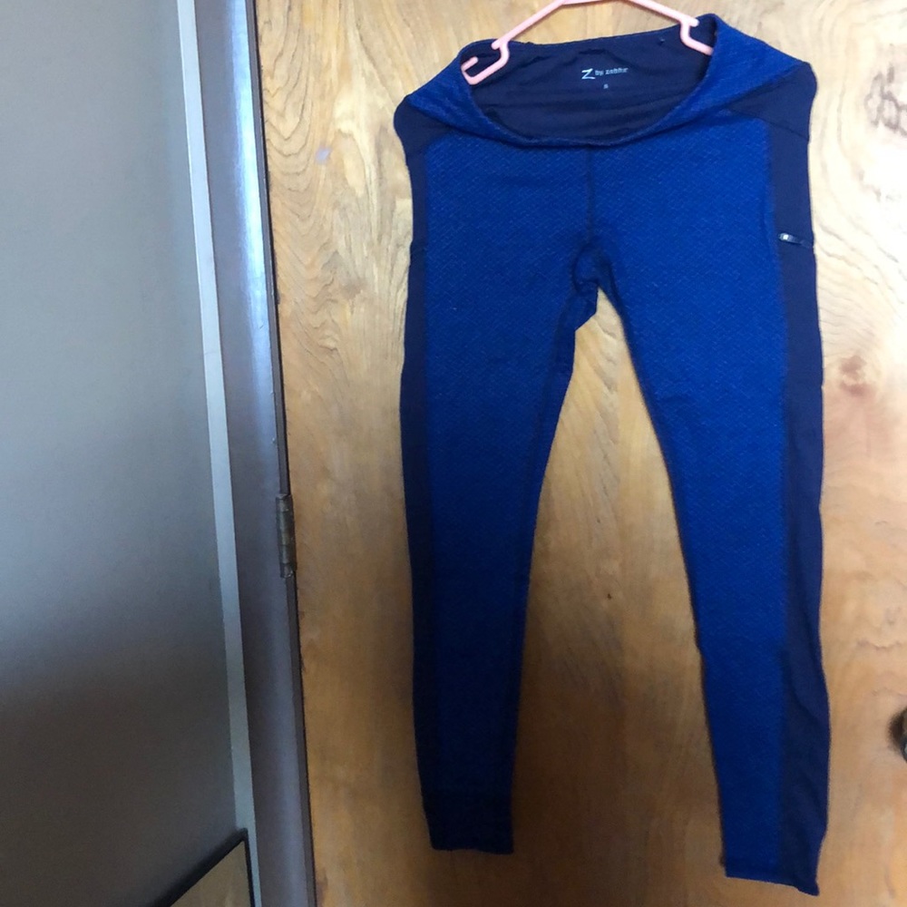 Size small Z by zobha leggings.
